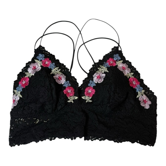 PINK Victoria's Secret Other - PINK Victoria’s Secret Large Black Lace Floral Embroidered Bralette